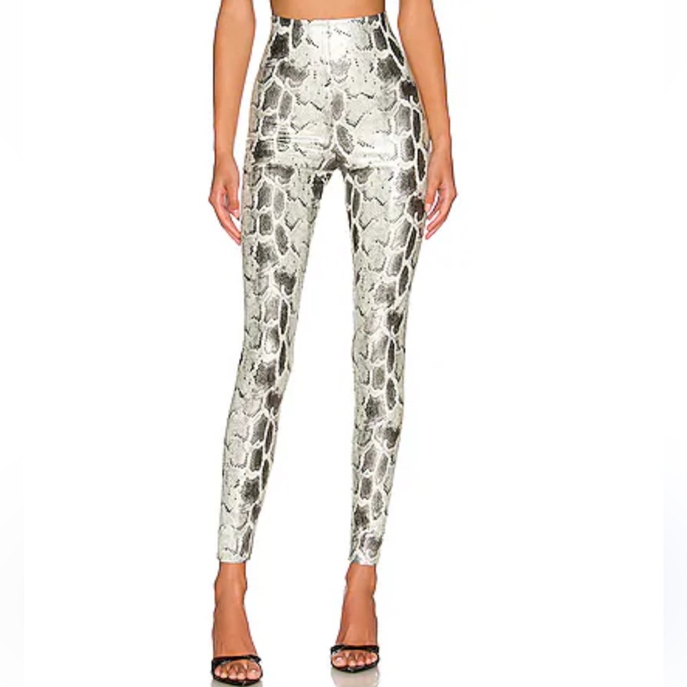 Commando Snake Print High-Waist Leggings in White and Gray